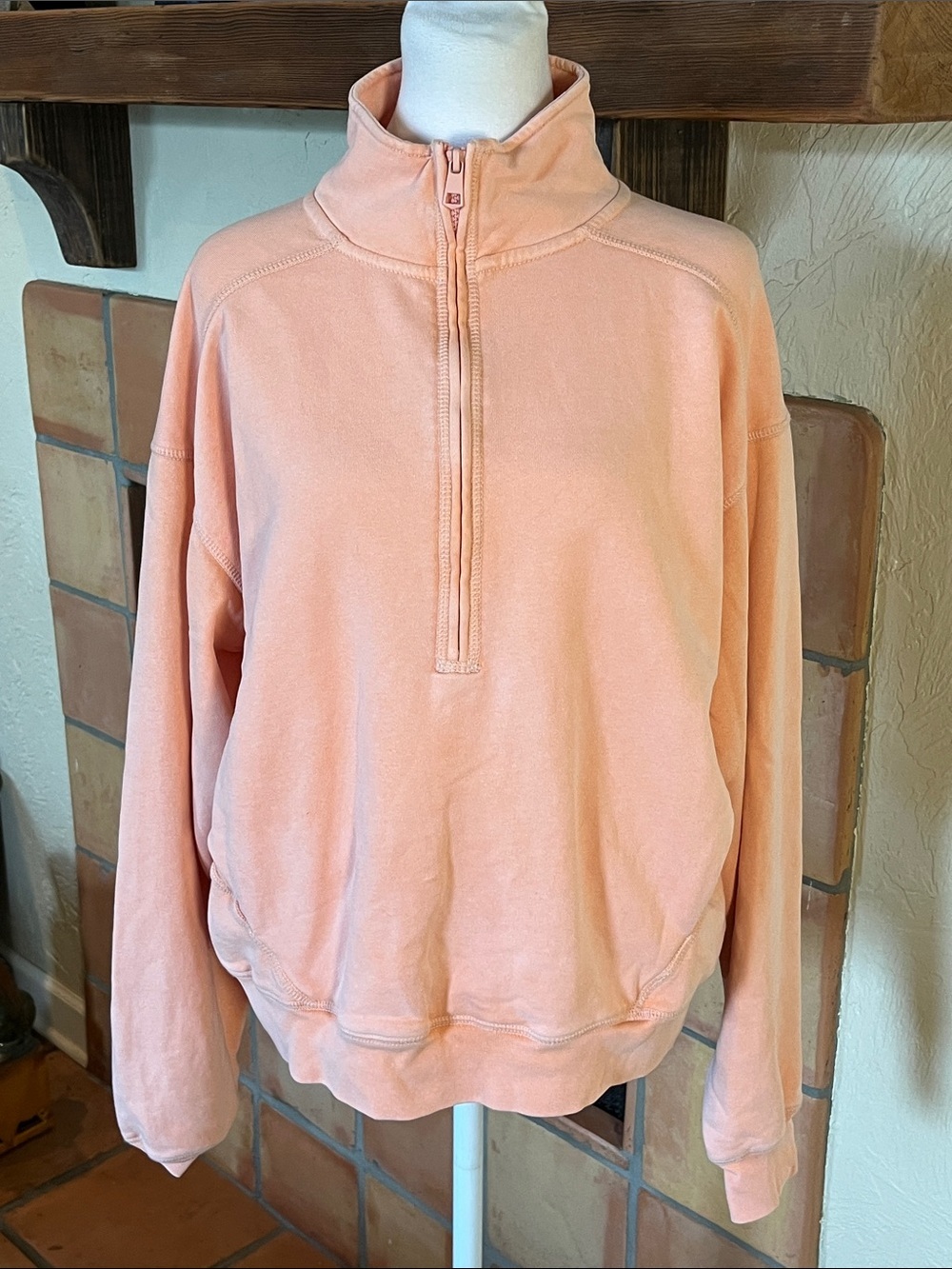 American Eagle Pastel Peach 1/2 Zip Pullover Sweatshirt, size S
